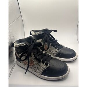 Nike‎ Air Jordan 1 High Fur Trimmed Rose Gold Swoosh Sneakers Shoes Size 13.5C